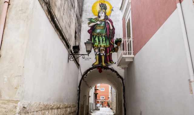 Chiese opulente, palazzi eleganti e un amatissimo patrono: alla scoperta di Montrone